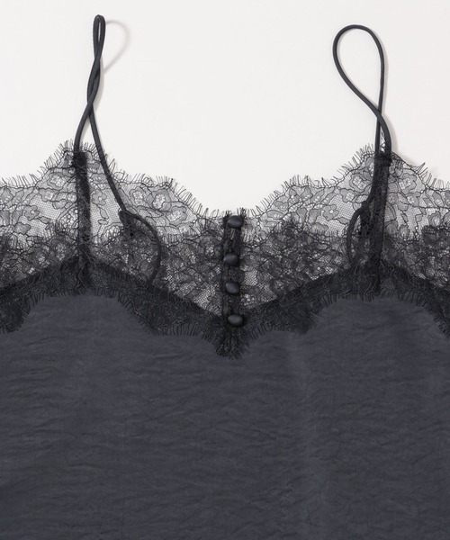 mysty woman（ミスティウーマン）の「サテンレースキャミソール　638058（シャツ/ブラウス・レディース・ホワイト系その他/チャコールグレー・FREE）」の3枚目の写真