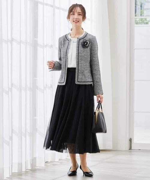 a.v.v（アーヴェヴェ）の「【ストレッチ】ツイードノーカラージャケット（ノーカラージャケット・レディース・ベージュ/ネイビー/チャコールグレー・36/38/40）」の4枚目の写真