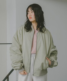 10C REPIPI（ジューシーレピピ）の「ルーズシャーリングMA-1（MA-1）」