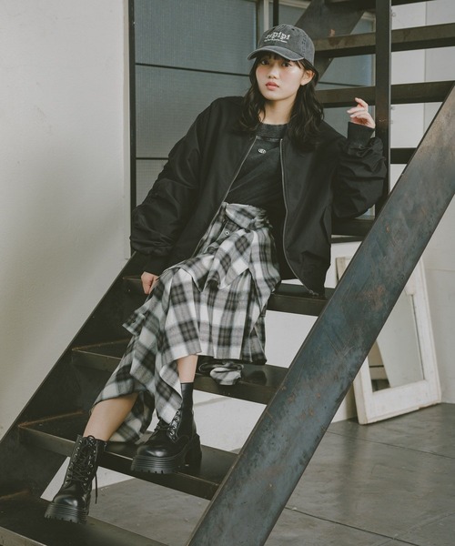 repipi armario（レピピ アルマリオ）の「ルーズシャーリングMA-1（MA-1・キッズ・アイボリー/ブラック/カーキ・SMALL/MEDIUM/LARGE）」の7枚目の写真