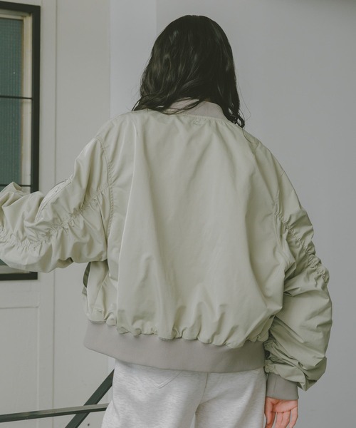 repipi armario（レピピ アルマリオ）の「ルーズシャーリングMA-1（MA-1・キッズ・アイボリー/ブラック/カーキ・SMALL/MEDIUM/LARGE）」の18枚目の写真