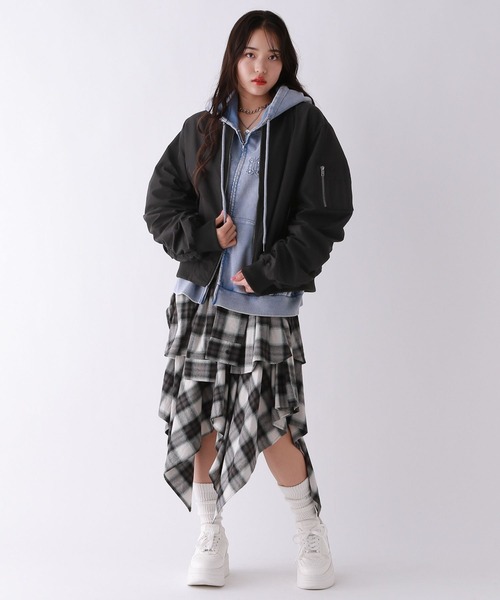 repipi armario（レピピ アルマリオ）の「ルーズシャーリングMA-1（MA-1・キッズ・アイボリー/ブラック/カーキ・SMALL/MEDIUM/LARGE）」の21枚目の写真