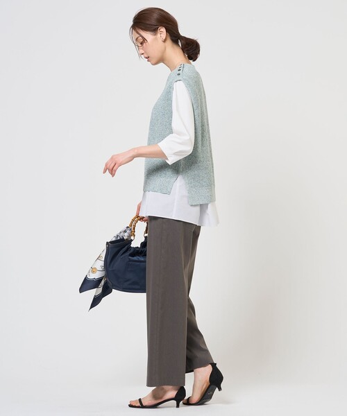 J.PRESS(ジェイプレス)の「【WEB限定カラーあり・プラスワンアイテムに】LINEN COTTON ニット ベスト(ベスト・レディース・スカイブルー系/ベージュ系/ライトグレー系/ブラウン系/ネイビー系・F)」の17枚目の写真