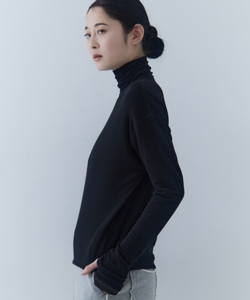 STUDIOUS（ステュディオス）の「【STUDIOUS/ステュディオス】Cashmere Silk Loose Fit Top/カシミアシルクルーズフィットトップス（Tシャツ/カットソー・レディース・ブラック/ワイン/オフホワイト・FREE）」の21枚目の写真