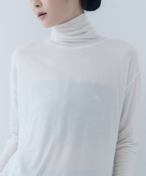 STUDIOUS（ステュディオス）の「【STUDIOUS/ステュディオス】Cashmere Silk Loose Fit Top/カシミアシルクルーズフィットトップス（Tシャツ/カットソー・レディース・ブラック/ワイン/オフホワイト・FREE）」の13枚目の写真