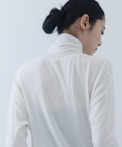 STUDIOUS（ステュディオス）の「【STUDIOUS/ステュディオス】Cashmere Silk Loose Fit Top/カシミアシルクルーズフィットトップス（Tシャツ/カットソー・レディース・ブラック/ワイン/オフホワイト・FREE）」の17枚目の写真