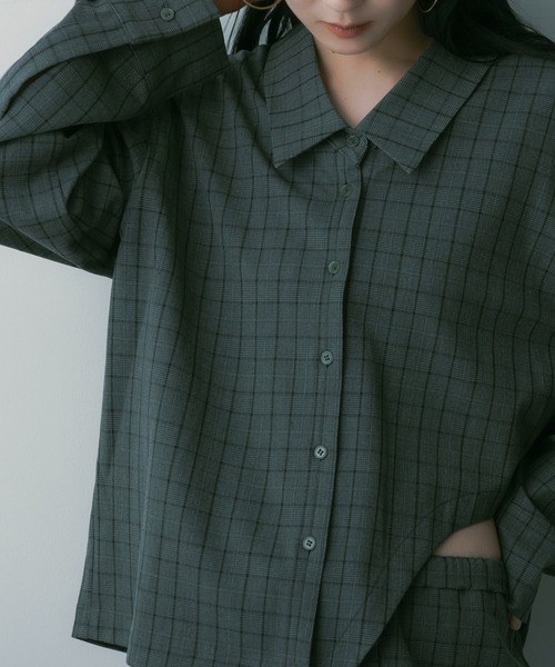 SERENO（セレーノ）の「カットデザイン チェックシャツ（シャツ/ブラウス・レディース・ネイビー/グリーン・S/M/L）」の4枚目の写真