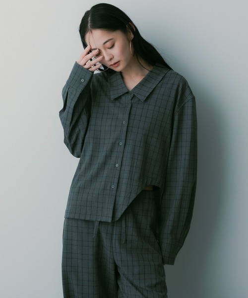 SERENO（セレーノ）の「カットデザイン チェックシャツ（シャツ/ブラウス・レディース・ネイビー/グリーン・S/M/L）」の7枚目の写真