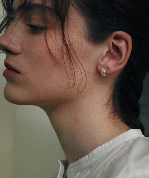 VERTE（ベフト）の「[925 silver] Deux.silver.122 / lien earring (silver)（ピアス（両耳用）・レディース・シルバー・FREE）」の2枚目の写真