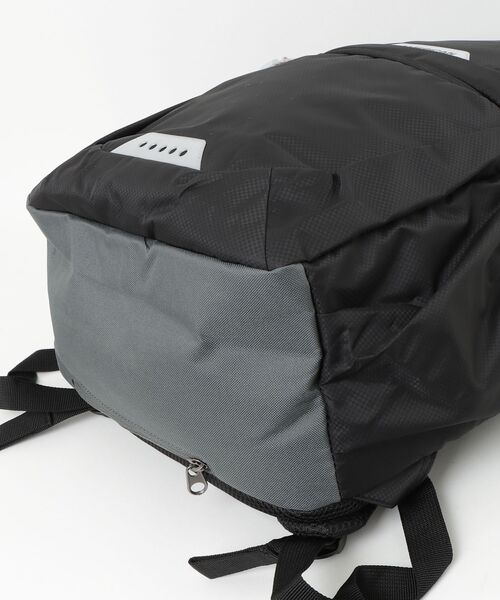 AMERICAN TOURISTER(アメリカンツーリスター)の「アメリカンツーリスター BRETT ブレット バックパック 2 ASR ブラック(バックパック/リュック・メンズ・ブラック・ONESIZE)」の12枚目の写真