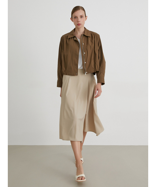 VNYSTUDIO(ブイエヌワイスタジオ)の「Drawstring unbalance hem jacket_YA9LSNC(その他アウター・レディース・その他・FREE)」の3枚目の写真