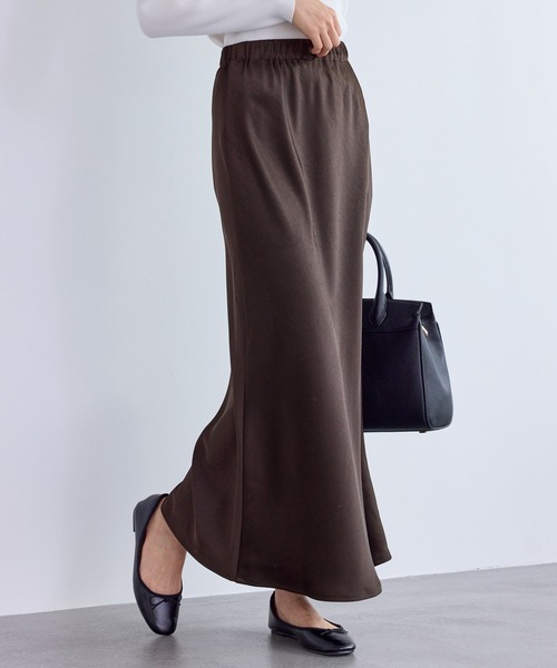 ROPE' PICNIC（ロペピクニック）の「細見えバイアスサテンスカート/イージーケア（スカート・レディース・オフホワイト/ダークブラウン/ブルー系その他4・FREE）」の2枚目の写真