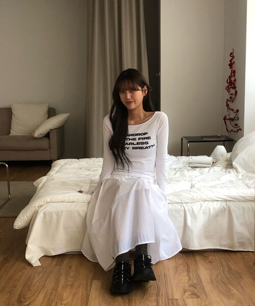 runningHIGH（ランニングハイ）の「レタリングスリムL/Sティー [ホワイト]（Tシャツ/カットソー・レディース・その他・FREE）」の9枚目の写真