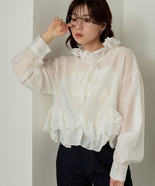 Cherir Mignon(シェリルミニョン)の「【Cherir Mignon】フリルボリュームスリーブブラウス(シャツ/ブラウス・レディース・ホワイト/ブルー・FREE)」の3枚目の写真
