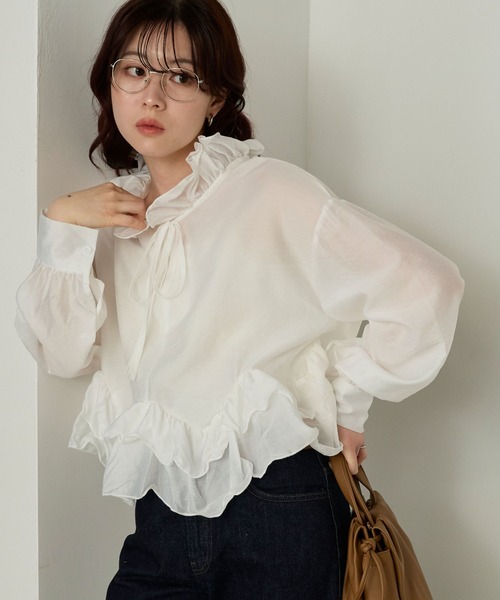 Cherir Mignon(シェリルミニョン)の「【Cherir Mignon】フリルボリュームスリーブブラウス(シャツ/ブラウス・レディース・ホワイト/ブルー・FREE)」の9枚目の写真
