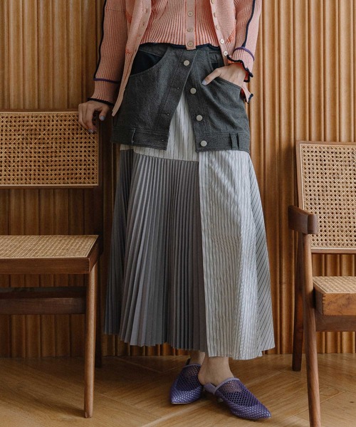 MARECHAL TERRE(マルシャルテル)の「デニムコンビプリーツスカート(スカート・レディース・ブラック/ブルー/グレー/インディゴブルー・MEDIUM)」の3枚目の写真