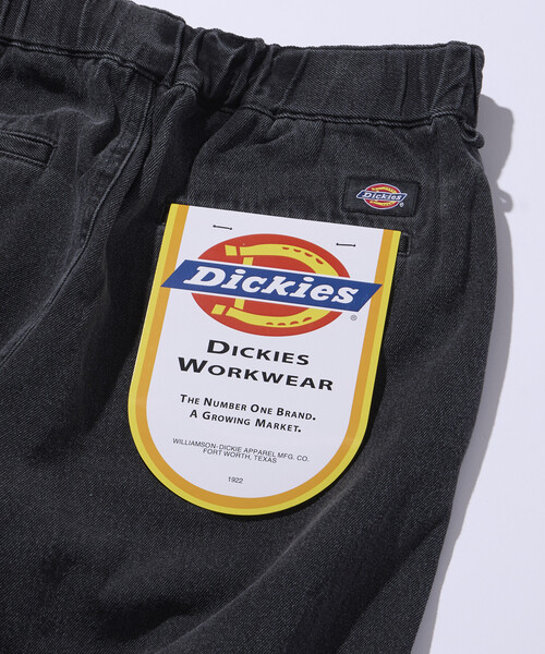 FREAK'S STORE（フリークスストア）の「限定展開 Dickies×FREAK'S STORE ディッキーズ 別注 ワイドシルエット バレルレッグ ワークパンツ（チノパンツ・メンズ・ベージュ/インディゴブルー/ブラック/ブラック系その他・SMALL/MEDIUM/LARGE）」の22枚目の写真