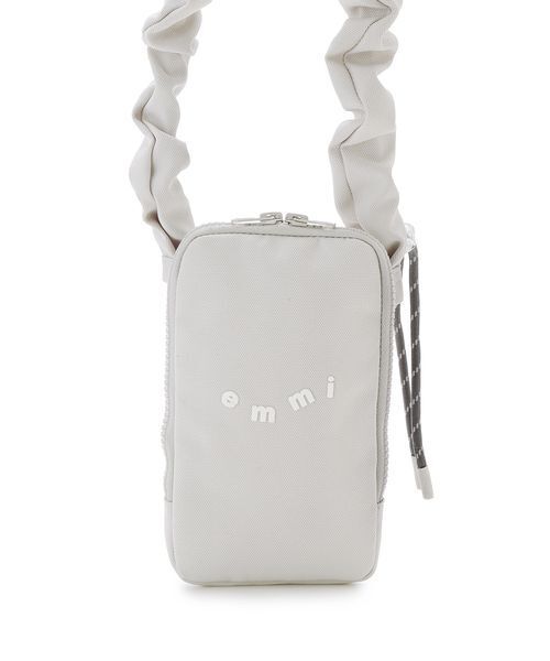 emmi（エミ）の「ギャザーショルダースマホショルダー（ショルダーバッグ・レディース・ブラック/レッド/ライトグレー/ホワイト・F）」の6枚目の写真