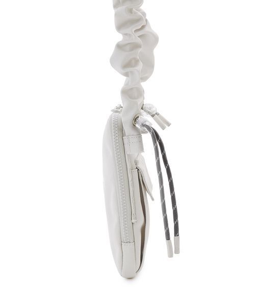 emmi（エミ）の「ギャザーショルダースマホショルダー（ショルダーバッグ・レディース・ブラック/レッド/ライトグレー/ホワイト・F）」の8枚目の写真