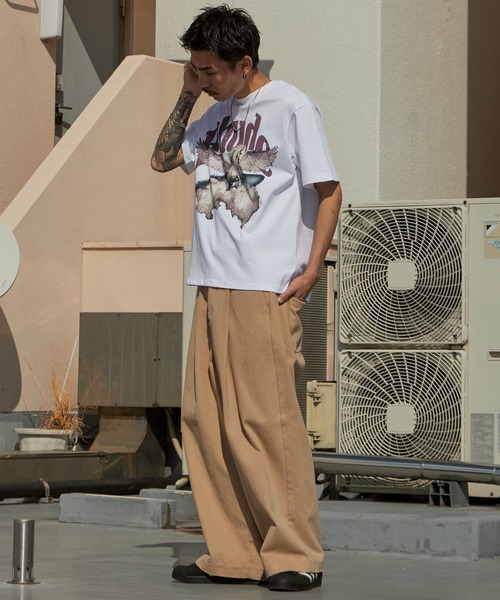 Theater code（シアターコード）の「Print Design Vintage-Style Crew Neck T-Shirt / プリントデザイン ヴィンテージライク クルーネックTシャツ 2026年春夏（Tシャツ/カットソー・メンズ・ホワイト/ブラック・M/L）」の18枚目の写真