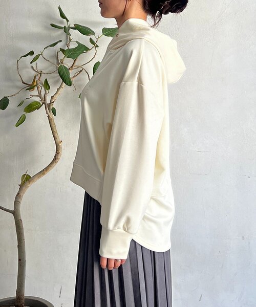 un dix cors（アンディコール）の「フードコクーンロゴプルオーバー（Tシャツ/カットソー・レディース・アイボリー/ブラック/グレー/バイオレット・FREE）」の12枚目の写真