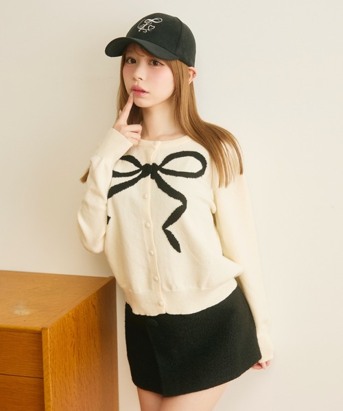 TITTY&CO.（ティティーアンドコー）の「ラメ刺繍ロゴキャップ（キャップ・レディース・アイボリー/ブラック・FREE）」の13枚目の写真