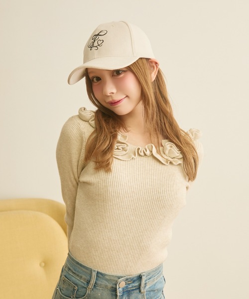 TITTY&CO.（ティティーアンドコー）の「ラメ刺繍ロゴキャップ（キャップ・レディース・アイボリー/ブラック・FREE）」の5枚目の写真