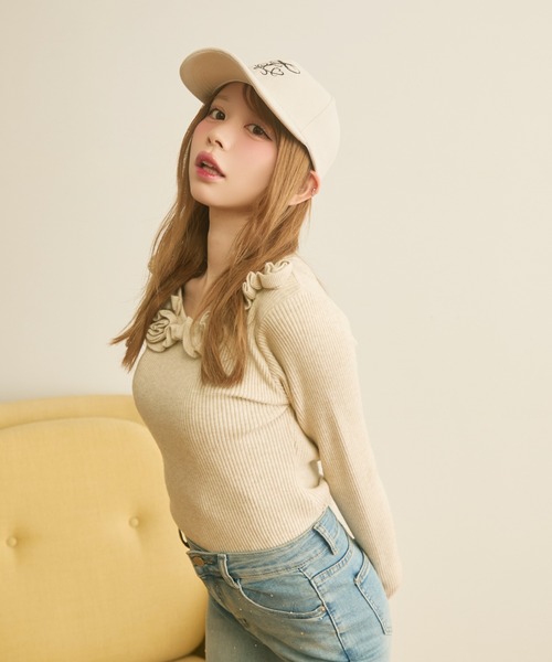 TITTY&CO.（ティティーアンドコー）の「ラメ刺繍ロゴキャップ（キャップ・レディース・アイボリー/ブラック・FREE）」の6枚目の写真