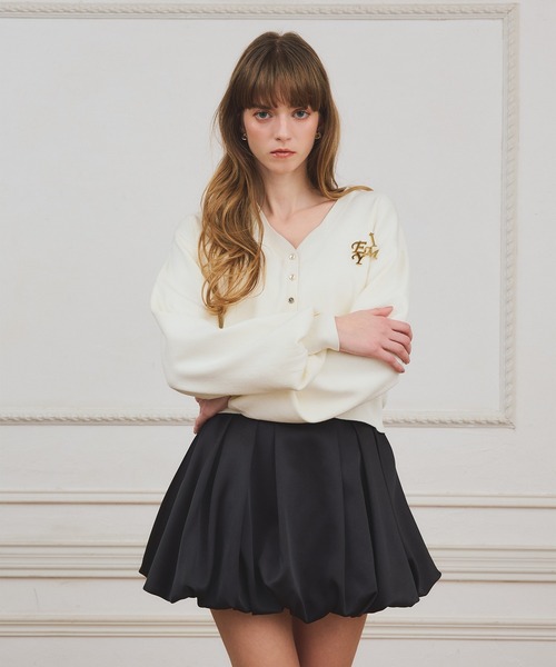 EIMY ISTOIRE（エイミーイストワール）の「【PRE ORDER】EIMYロゴチャームニットカーディガン（カーディガン/ボレロ・レディース・ピンク/ネイビー/ブラック/アイボリー・F）」の5枚目の写真