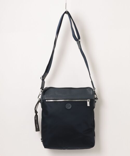 Orobianco（オロビアンコ）の「ショルダーバッグ ソロペルテ 7L A4サイズ レザー 92970（ショルダーバッグ・メンズ・ブラック/グリーン/ネイビー・FREE）」の3枚目の写真