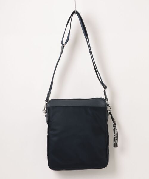 Orobianco（オロビアンコ）の「ショルダーバッグ ソロペルテ 7L A4サイズ レザー 92970（ショルダーバッグ・メンズ・ブラック/グリーン/ネイビー・FREE）」の4枚目の写真