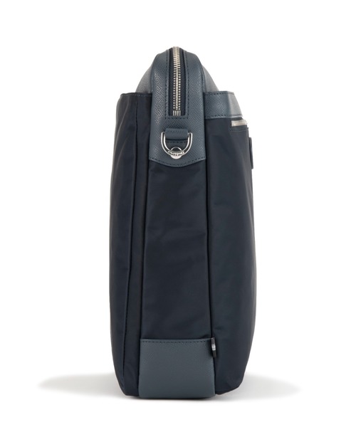 Orobianco(オロビアンコ)の「ショルダーバッグ ソロペルテ 7L A4サイズ レザー 92970(ショルダーバッグ・メンズ・ブラック/グリーン/ネイビー・FREE)」の8枚目の写真