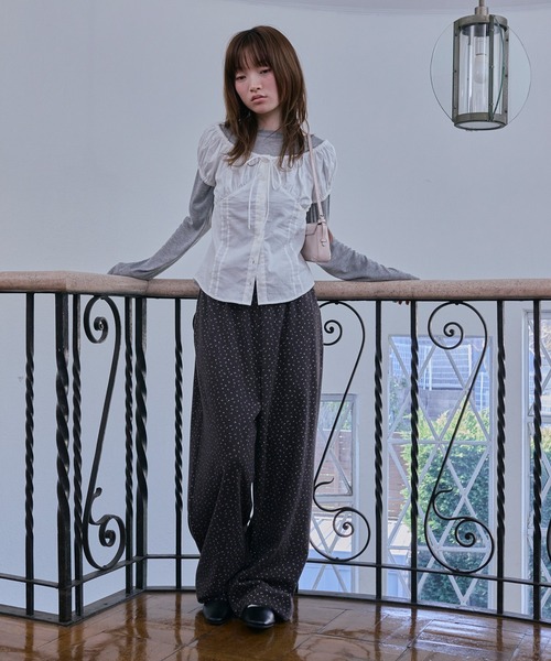 Unblend(アンブレンド)の「【Unblend】2WAYオフショルダー パフスリーブ リボン半袖ブラウス(シャツ/ブラウス・レディース・ブラック/オフホワイト/サックスブルー/ピンク・FREE)」の6枚目の写真