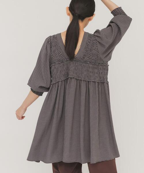 KBF（ケイビーエフ）の「2WAYシャーリングチェックミニワンピース（ワンピース・レディース・ブラウン系その他/ベージュ系その他/ブルー系その他・ONE）」の15枚目の写真