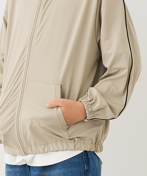 coca(coca)(コカ)の「キッズ UVカットラインパーカー(パーカー・キッズ・ベージュ/ブラック・150/140/130/120)」の11枚目の写真
