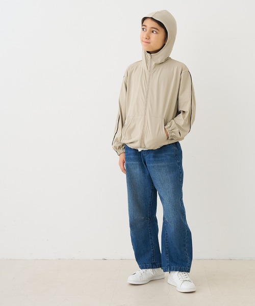 coca(coca)(コカ)の「キッズ UVカットラインパーカー(パーカー・キッズ・ベージュ/ブラック・150/140/130/120)」の12枚目の写真