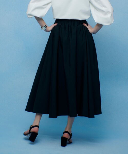 LOULOU WILLOUGHBY(ルルウィルビー)の「【LOULOU WILLOUGHBY】ポリエステルコットングログランギャザースカート(スカート・レディース・ブラック/ホワイト/レッド・2/1)」の9枚目の写真