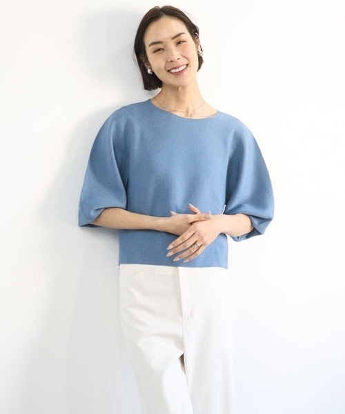 MICHEL KLEIN(ミッシェル・クラン)の「ホールガーメント(R)パフスリーブニット(ニット/セーター・レディース・ライトベージュ/クリーム/ブルー・38)」の4枚目の写真