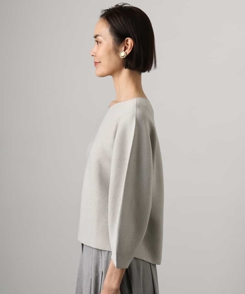 MICHEL KLEIN(ミッシェル・クラン)の「ホールガーメント(R)パフスリーブニット(ニット/セーター・レディース・ライトベージュ/クリーム/ブルー・38)」の10枚目の写真