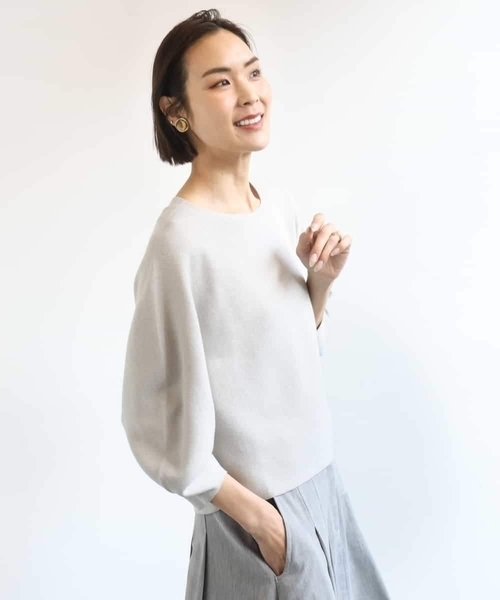 MICHEL KLEIN(ミッシェル・クラン)の「ホールガーメント(R)パフスリーブニット(ニット/セーター・レディース・ライトベージュ/クリーム/ブルー・38)」の18枚目の写真