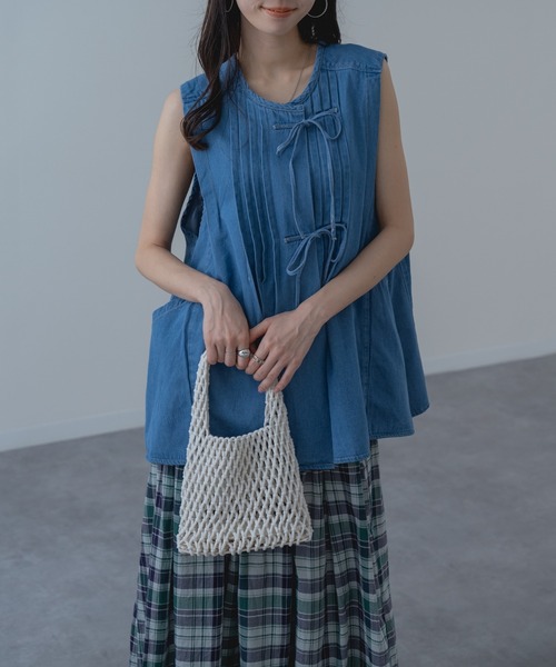 refinedworks（リファインドワークス）の「【refinedworks】ナチュラル な風合いが魅力の デニム タック ベスト（ベスト・レディース・ネイビー/ブルー・FREE）」の15枚目の写真
