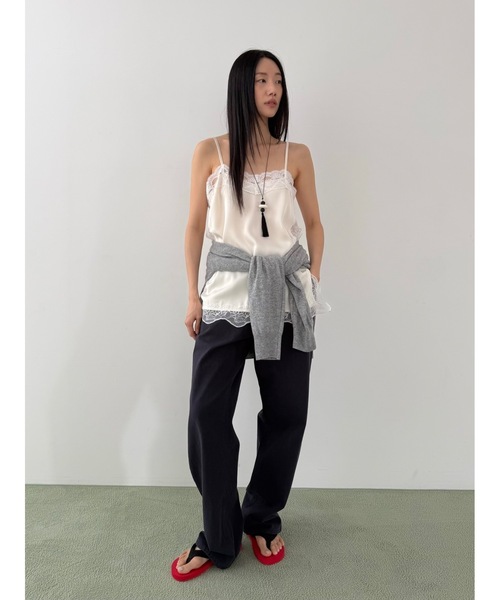 Didot.showroom(ディドット ショールーム)の「【DIDOT.】ディープスリットレースキャミソール(キャミソール・レディース・ブラック/クリーム・FREE)」の7枚目の写真