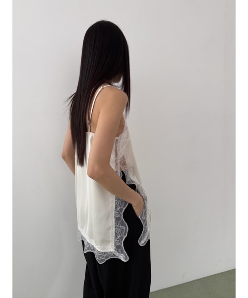 Didot.showroom(ディドット ショールーム)の「【DIDOT.】ディープスリットレースキャミソール(キャミソール・レディース・ブラック/クリーム・FREE)」の15枚目の写真
