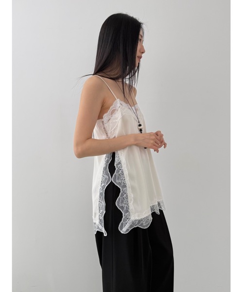 Didot.showroom(ディドット ショールーム)の「【DIDOT.】ディープスリットレースキャミソール(キャミソール・レディース・ブラック/クリーム・FREE)」の16枚目の写真