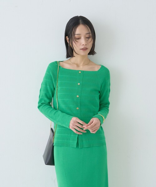 Rouge vif Anna（ルージュヴィフアンナ）の「【セットアップ対応】スクエアネックボーダー柄ニットカーディガン/プルオーバー（ニット/セーター・レディース・グリーン/オフホワイト/サックスブルー・フリー）」の9枚目の写真