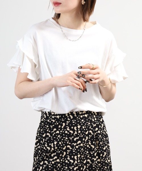 FUNALIVE（ファンアライブ）の「袖ダブルフリルTシャツ 半袖 接触冷感（Tシャツ/カットソー・レディース・ブラック/ホワイト/カーキ/ピンクベージュ・M～Ｌ/LL～3L）」の7枚目の写真