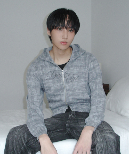 DRUNKTXT(ドランクテキスト)の「Hotfix Tie Dye Zip-Up Hoodie Charcoal(パーカー・レディース・その他・FREE)」の4枚目の写真