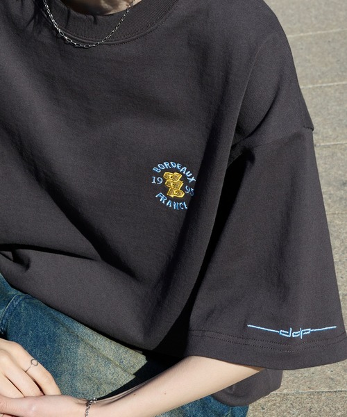 ddp(ディーディーピー)の「ddp/ディーディーピー 別注 ロゴ刺繍 ドローコード ヘビーウェイト 半袖Tシャツ(Tシャツ/カットソー・メンズ・ダークネイビー/レッド/ダークブラウン/ブラック/オフホワイト・M/L)」の3枚目の写真