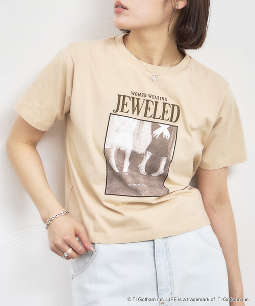 U by SPICK&SPAN（ユーバイスピックアンドスパン）の「GOOD ROCK SPEED / グッドロックスピード LIFE PICTURE COLLECTION フォト Tee（Tシャツ/カットソー・レディース・ホワイト/ベージュ・MEDIUM）」の2枚目の写真