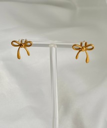 リボンモチーフピアス